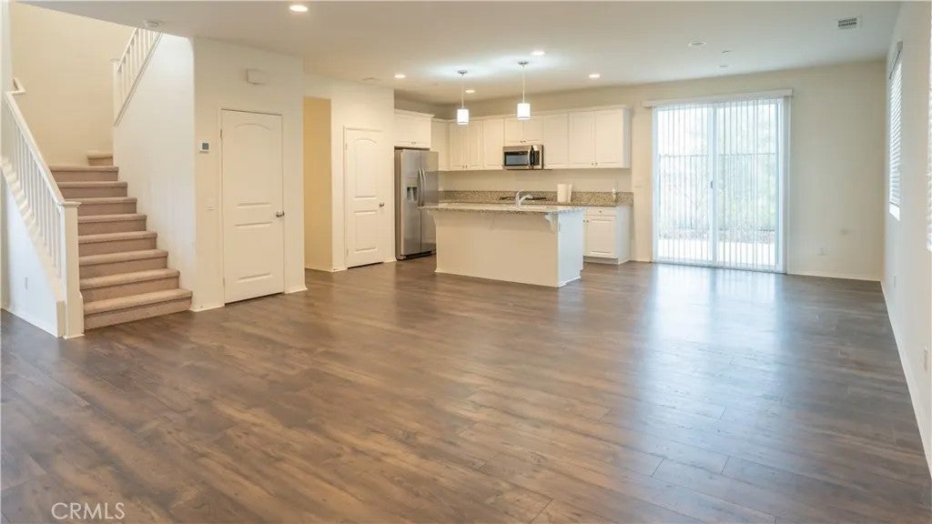 42688 Azure St — photo
