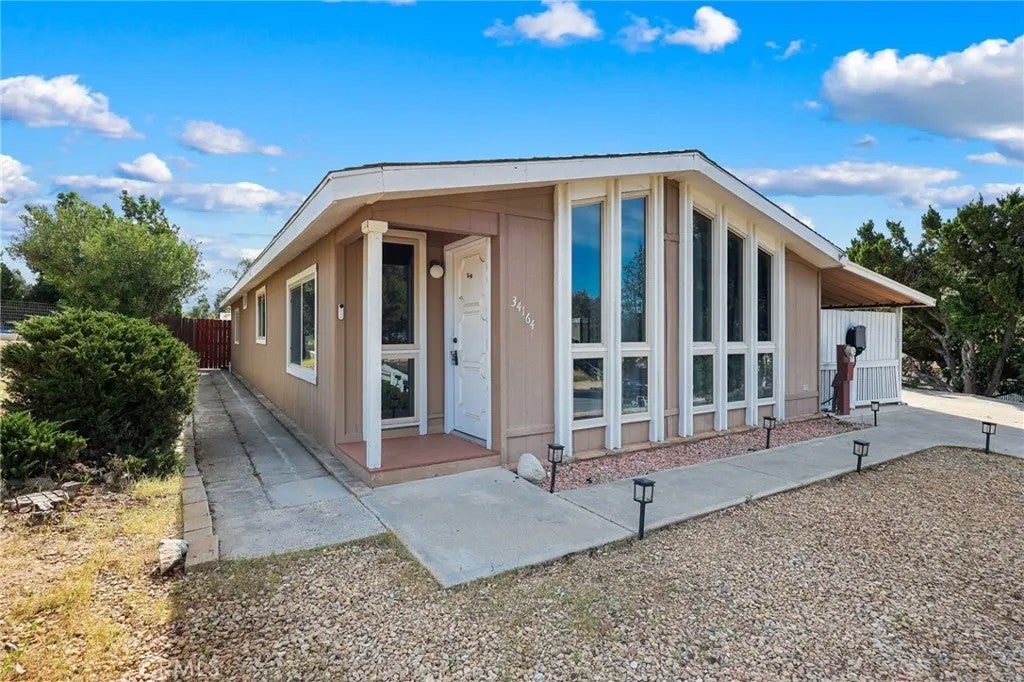 34164 Harrow Hill Road — photo