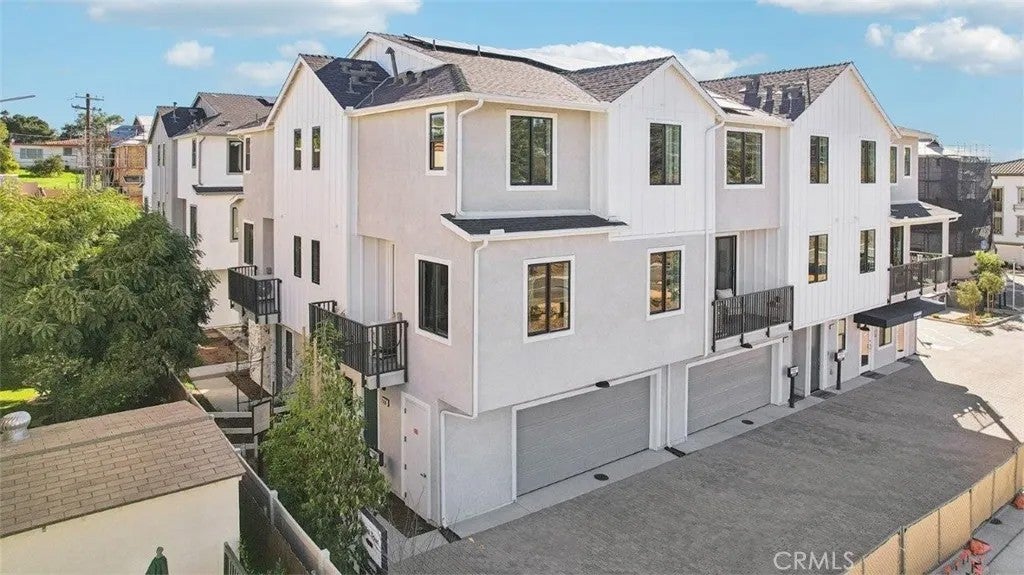 2338 Golden Blaze Glen — photo