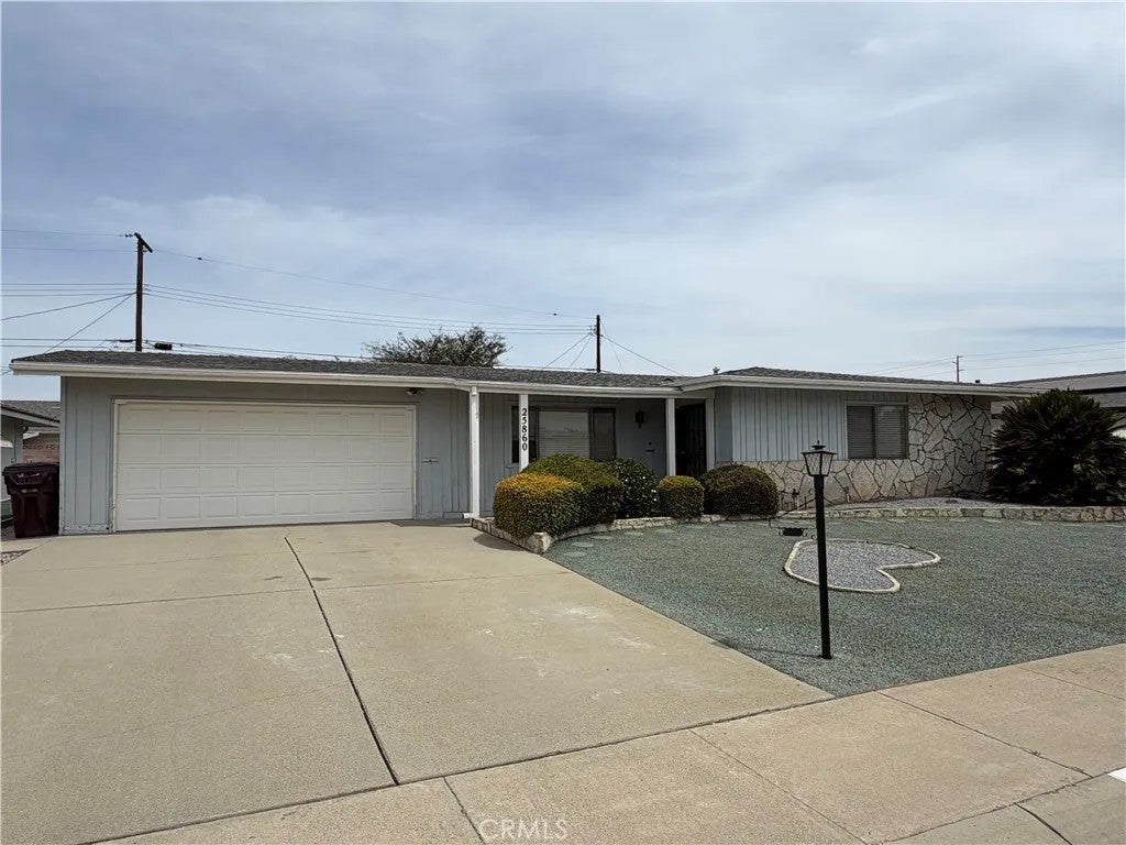 25860 Morgantown — photo