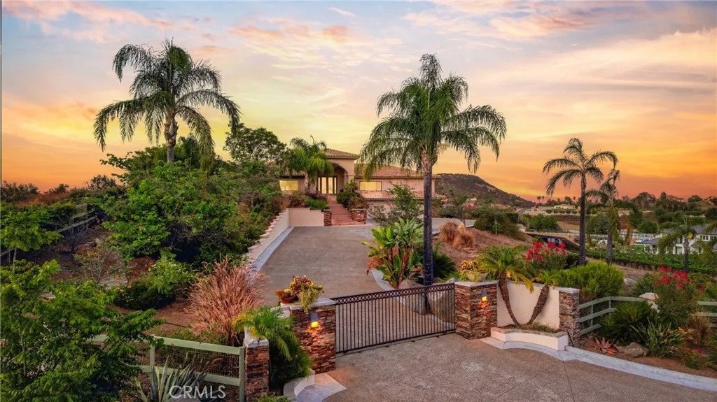 21384 Paseo Montana — photo