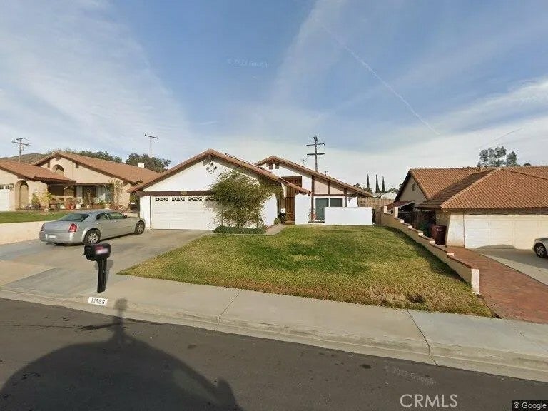 11666 Prosperity Lane — photo