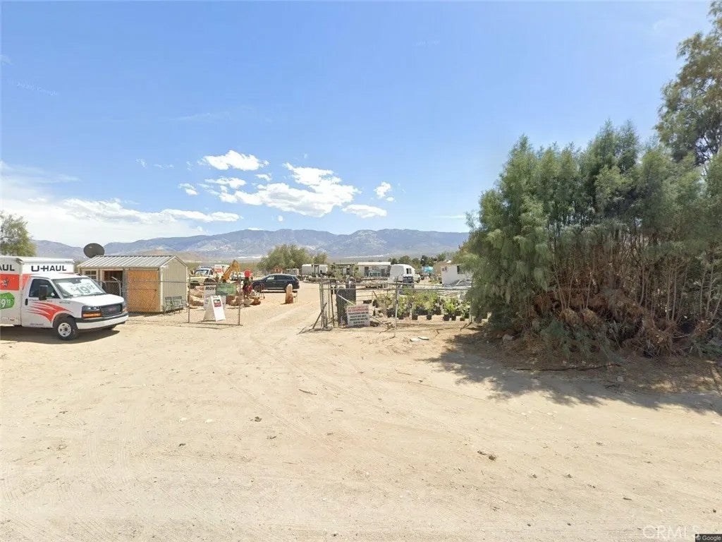 32961 Old Woman Springs — photo