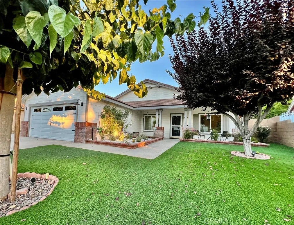 3024 Holline Court — photo