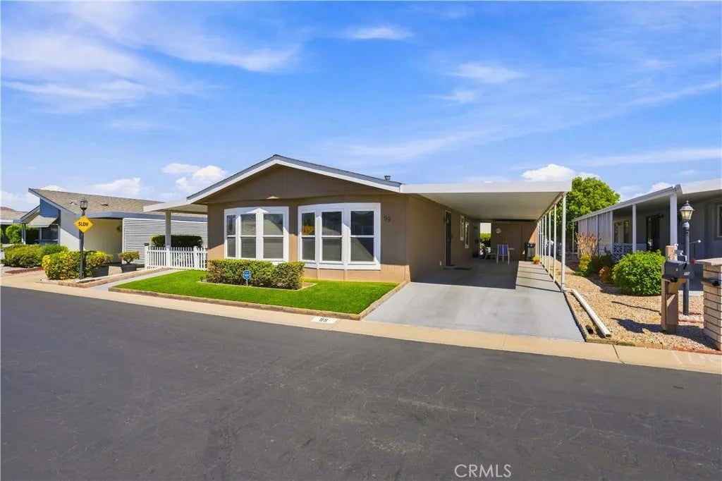 1250 N Kirby 99 — photo