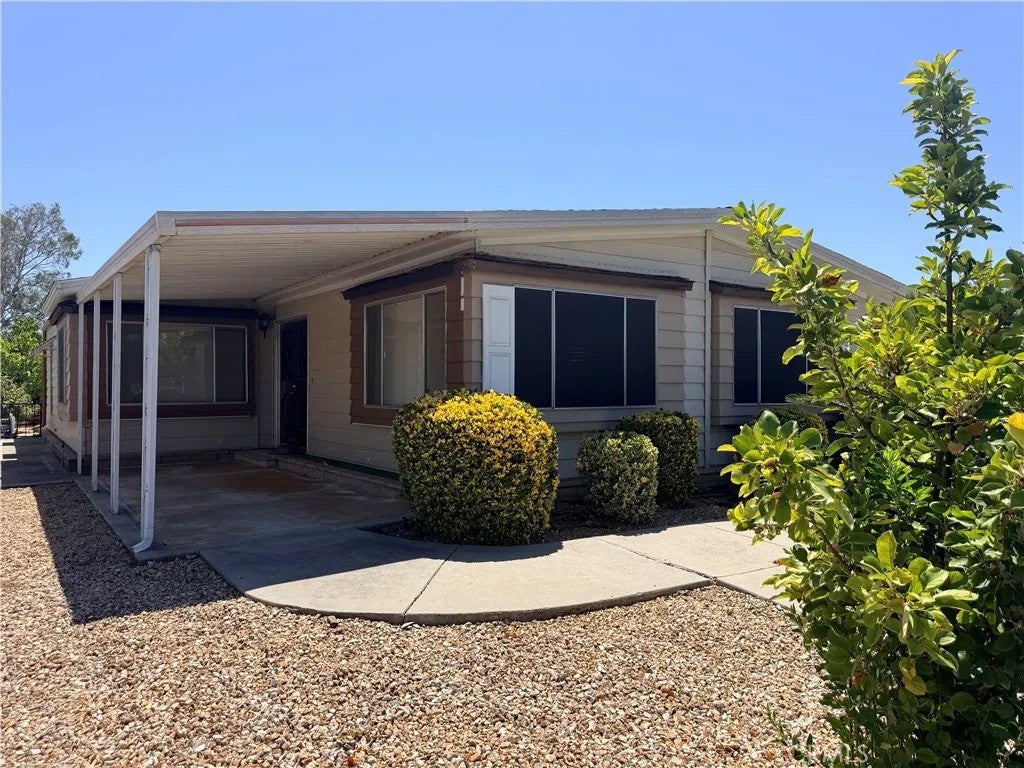 29121 Calle Cisne — photo
