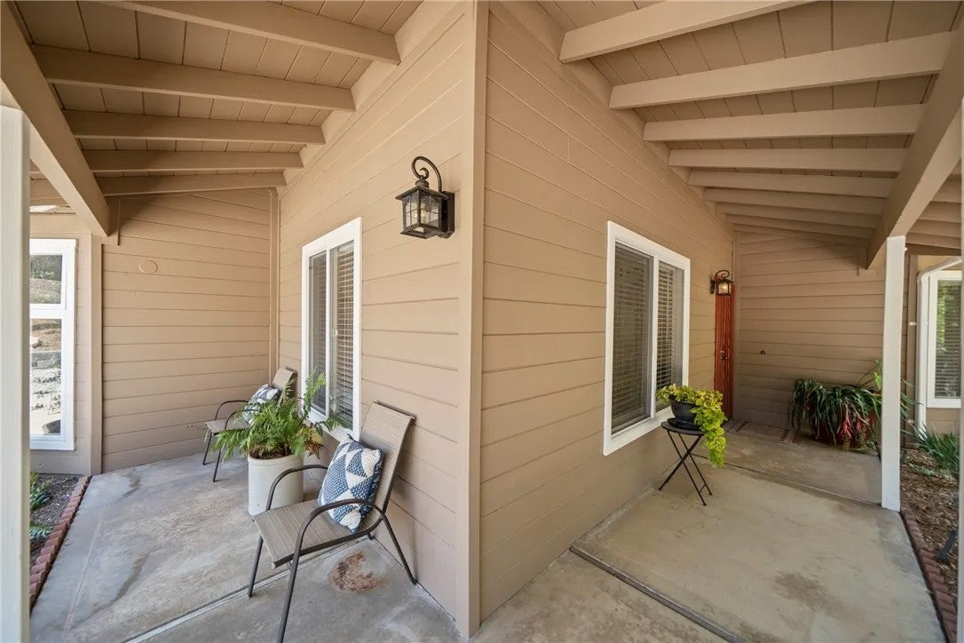 720 Carnation Lane, Fallbrook, CA 92028 — photo 3