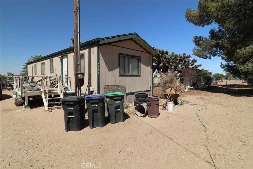 6848 Nielson Road — photo