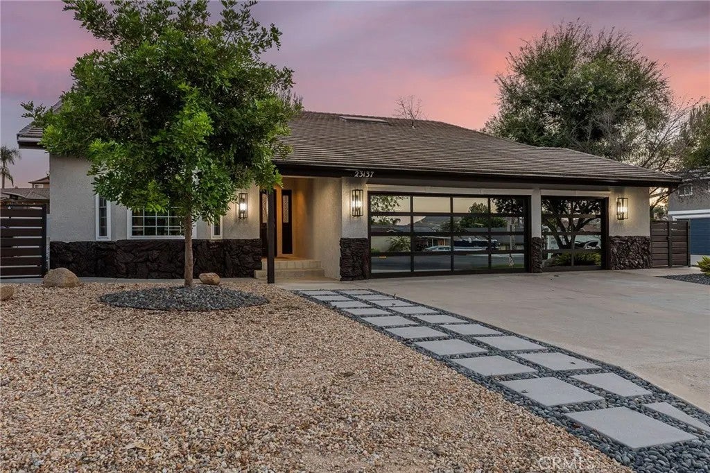 23137 Canyon Lake South — photo