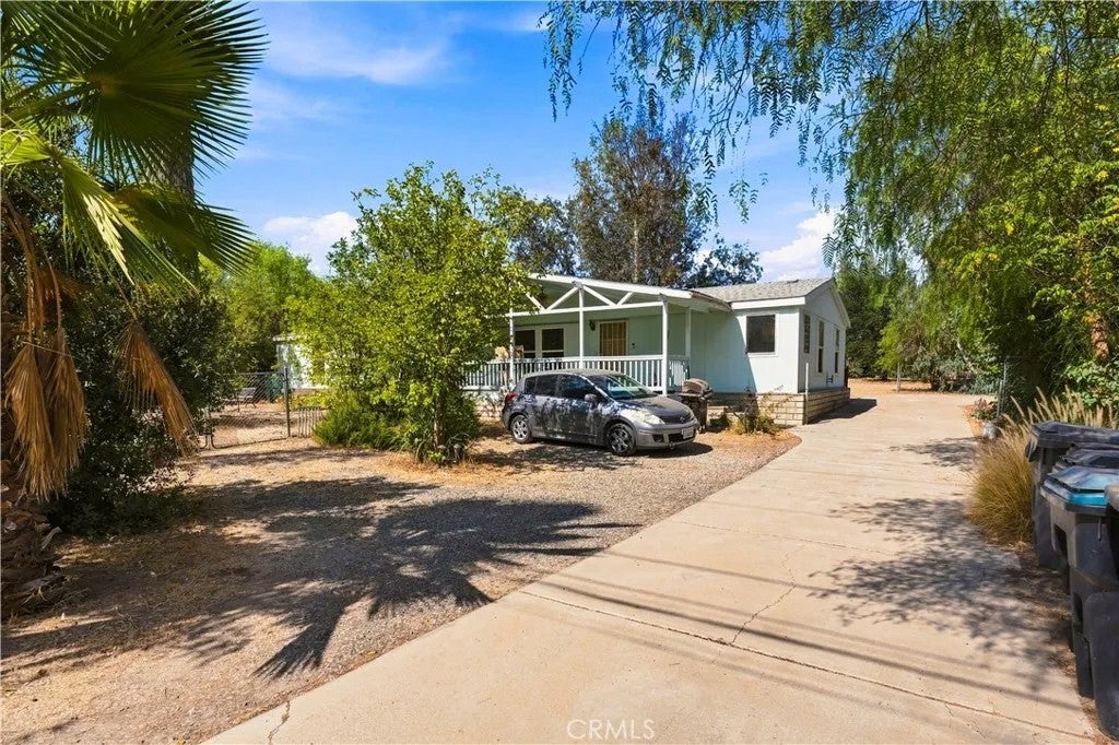 31215 Byers — photo