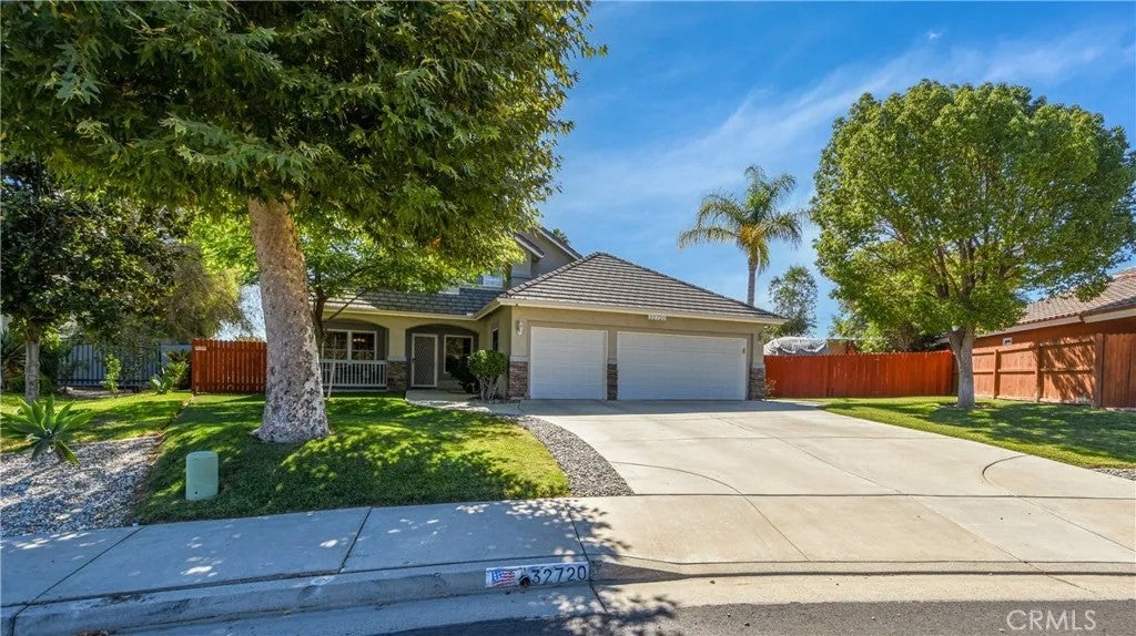 32720 Royal Oak Ln — photo