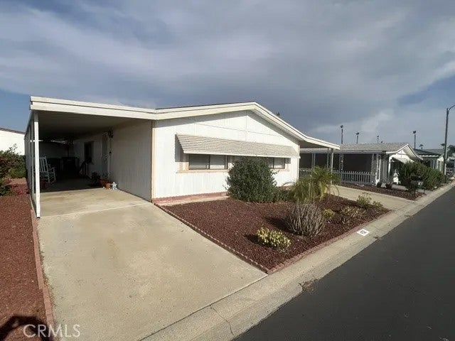 601 N Kirby 452 — photo