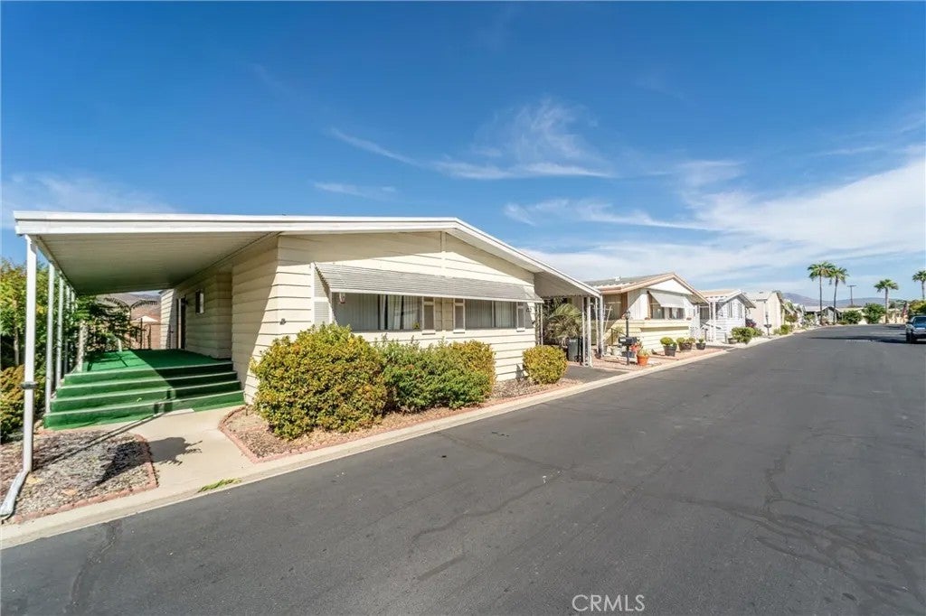 1499 Old Mountain Ave 152 — photo