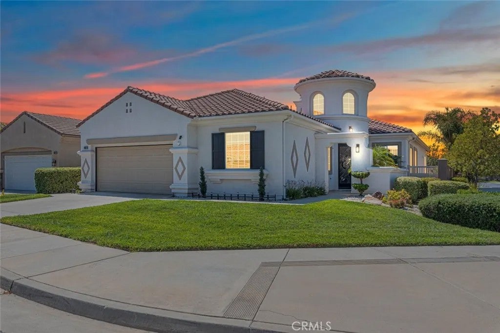28657 Peach Springs — photo