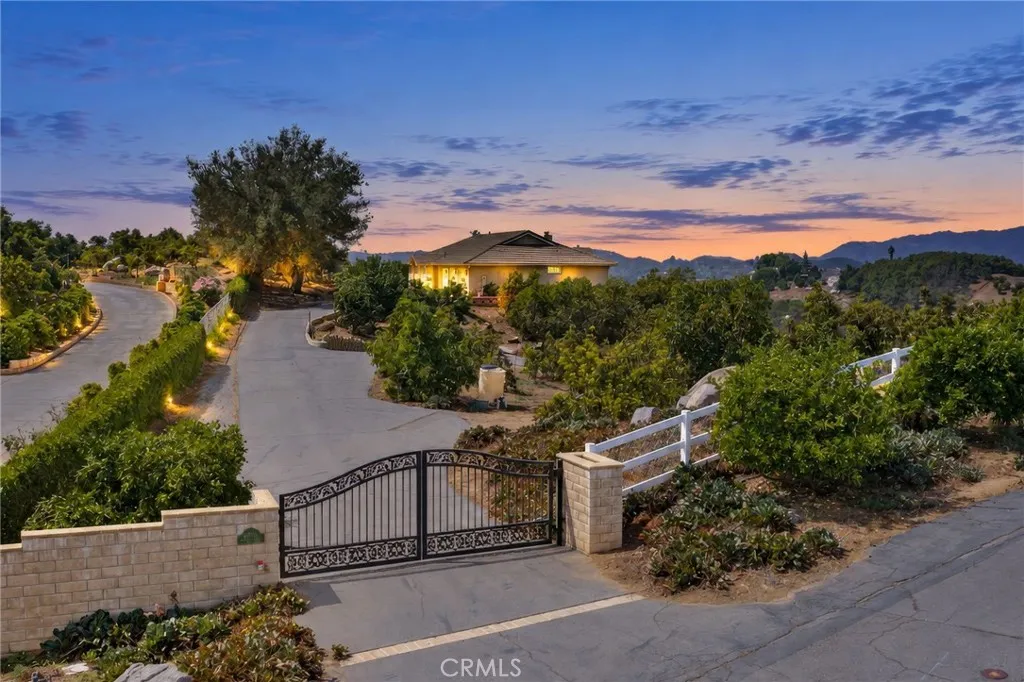 24135 Mirasol Way — photo