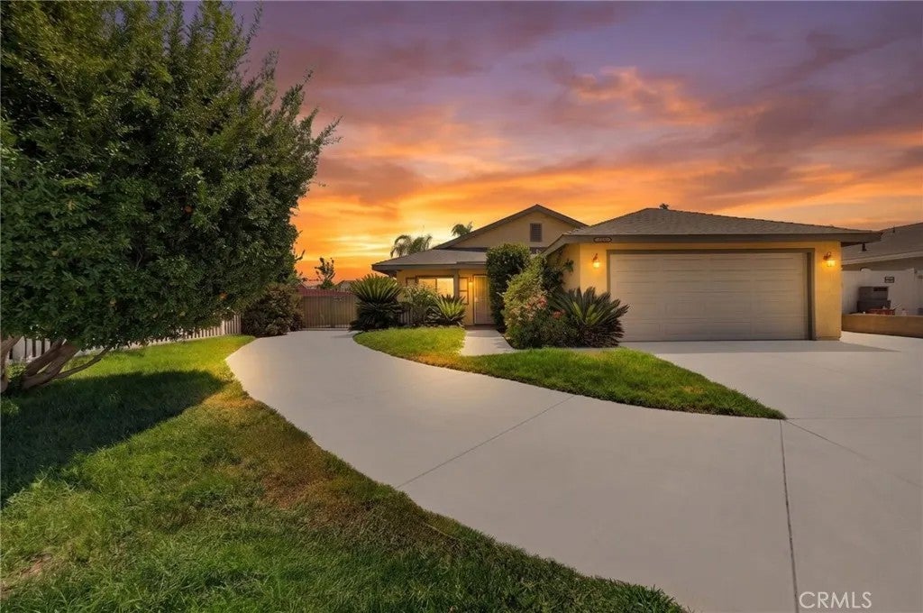 42869 Woodside Court — photo