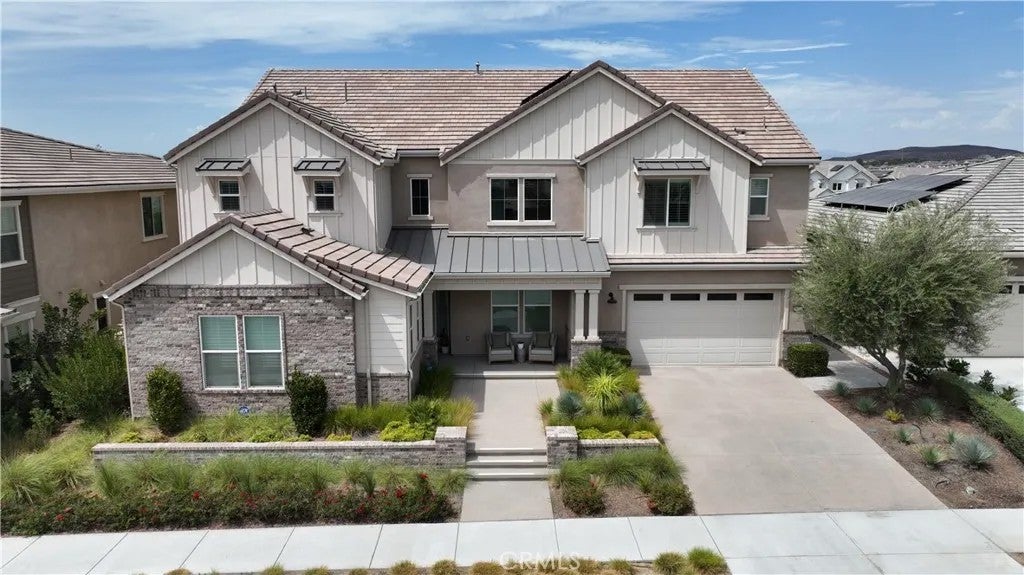 39789 Larkspur — photo