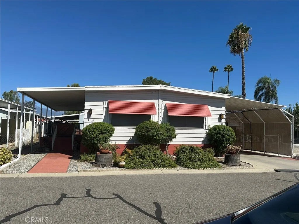 5001 W Florida 19 — photo