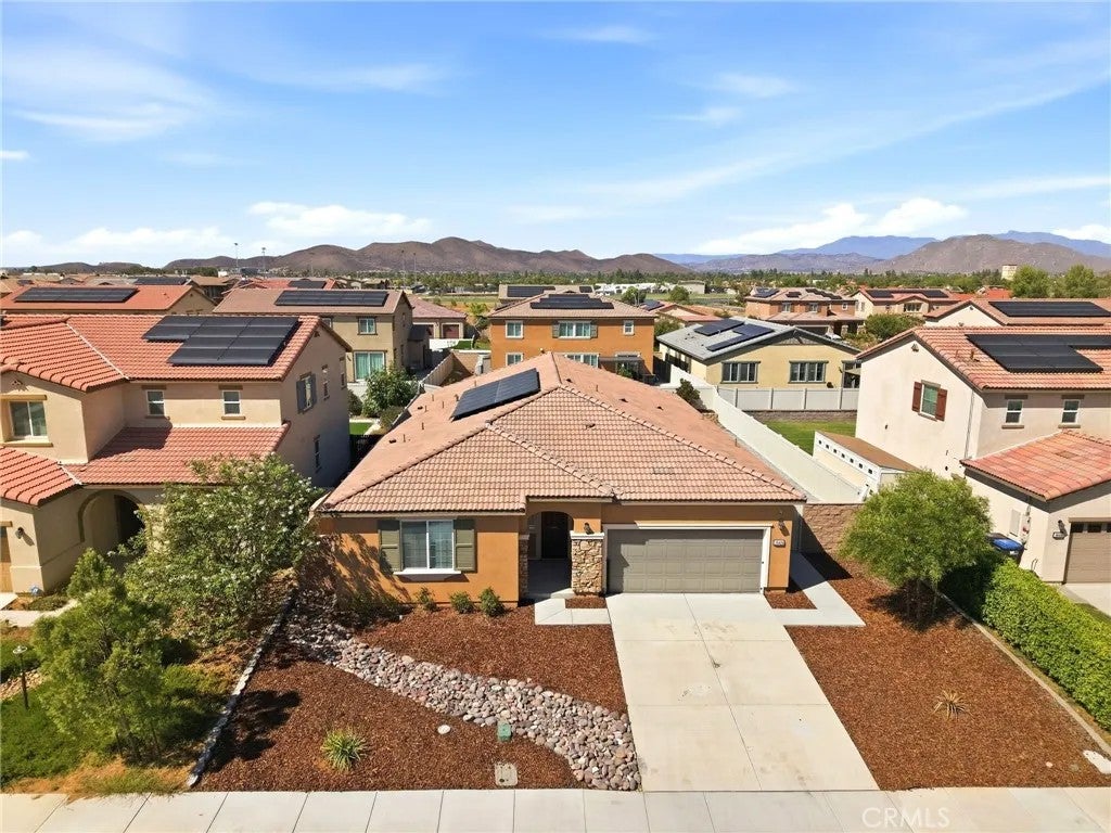 28426 Heather Green Way — photo
