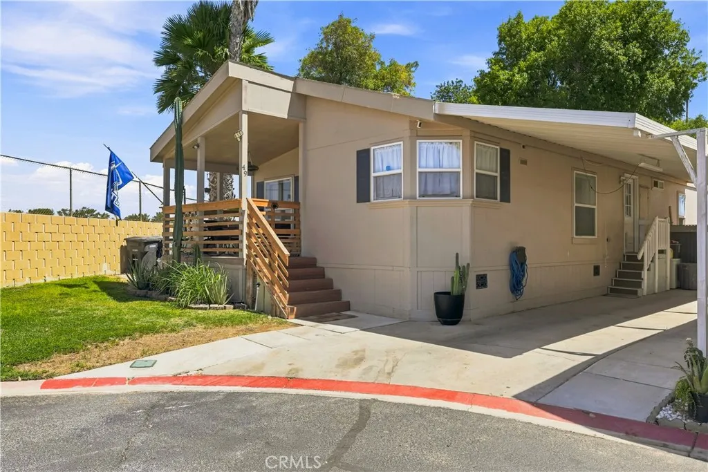 350 E San Jacinto East #49, Perris, CA 92571 — photo 2