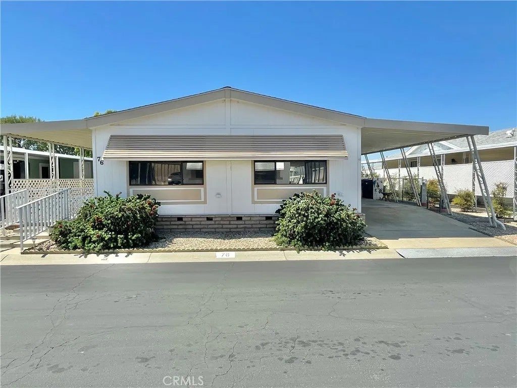 24600 Mountain 76 — photo