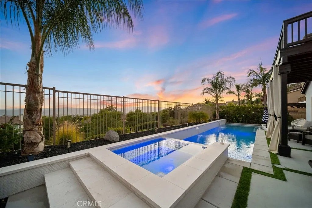 35685 Abelia — photo