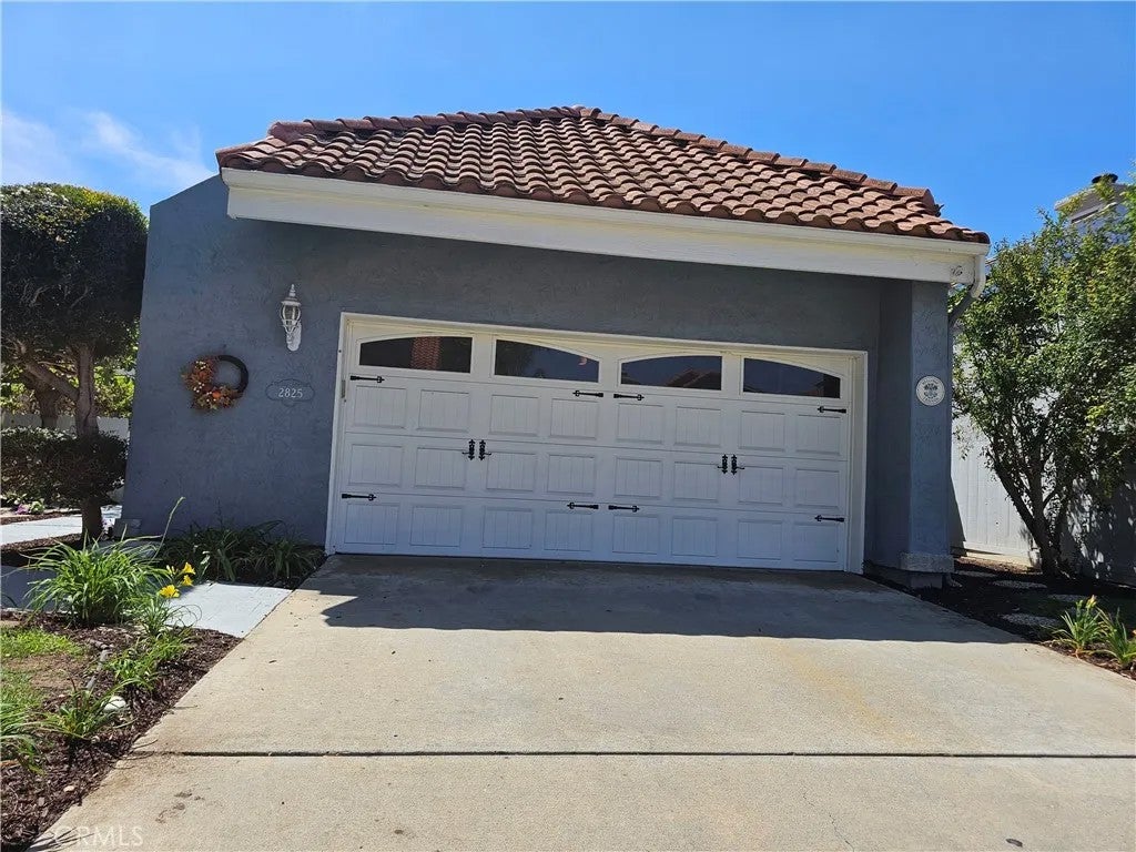 2825 Forest View Way — photo