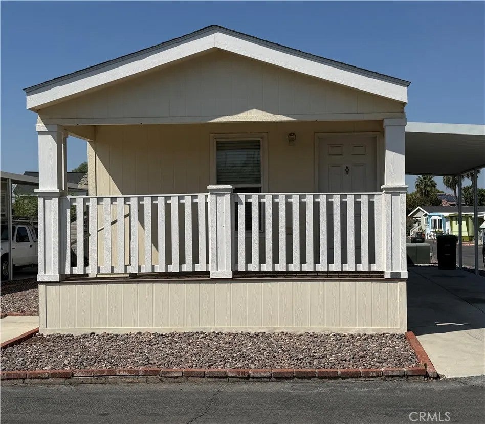 1600 S San Jacinto 77 — photo
