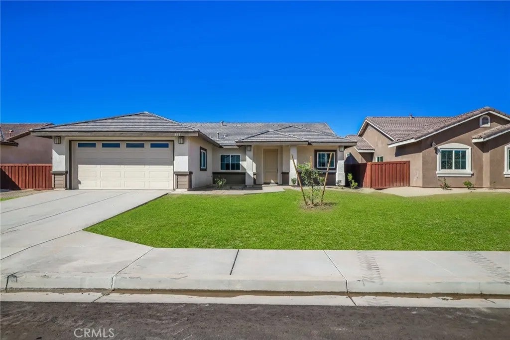855 Bougainvillea Court — photo