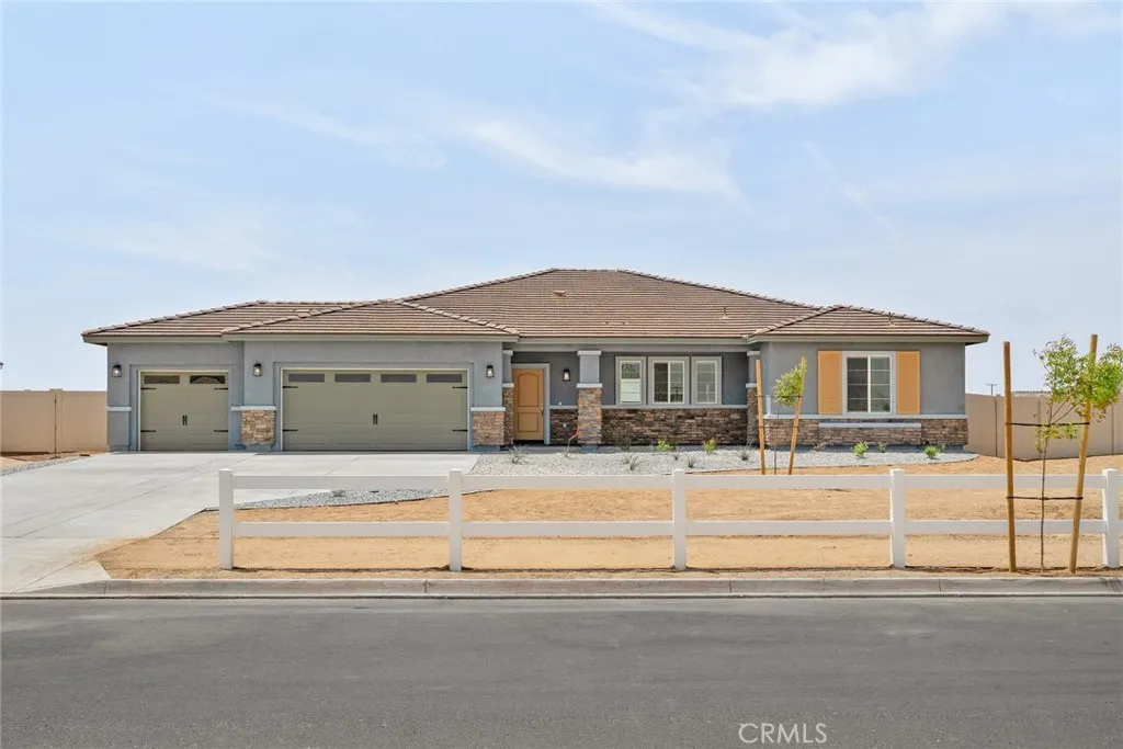 14585 Indigo Road — photo