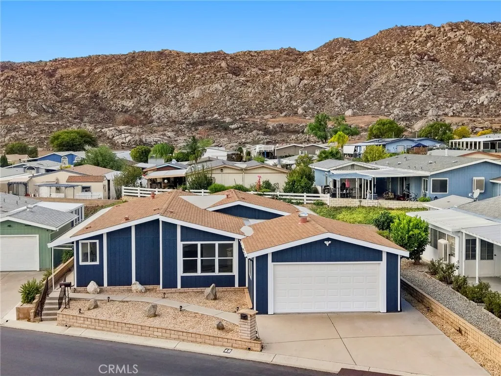 24515 California Unit 48 — photo