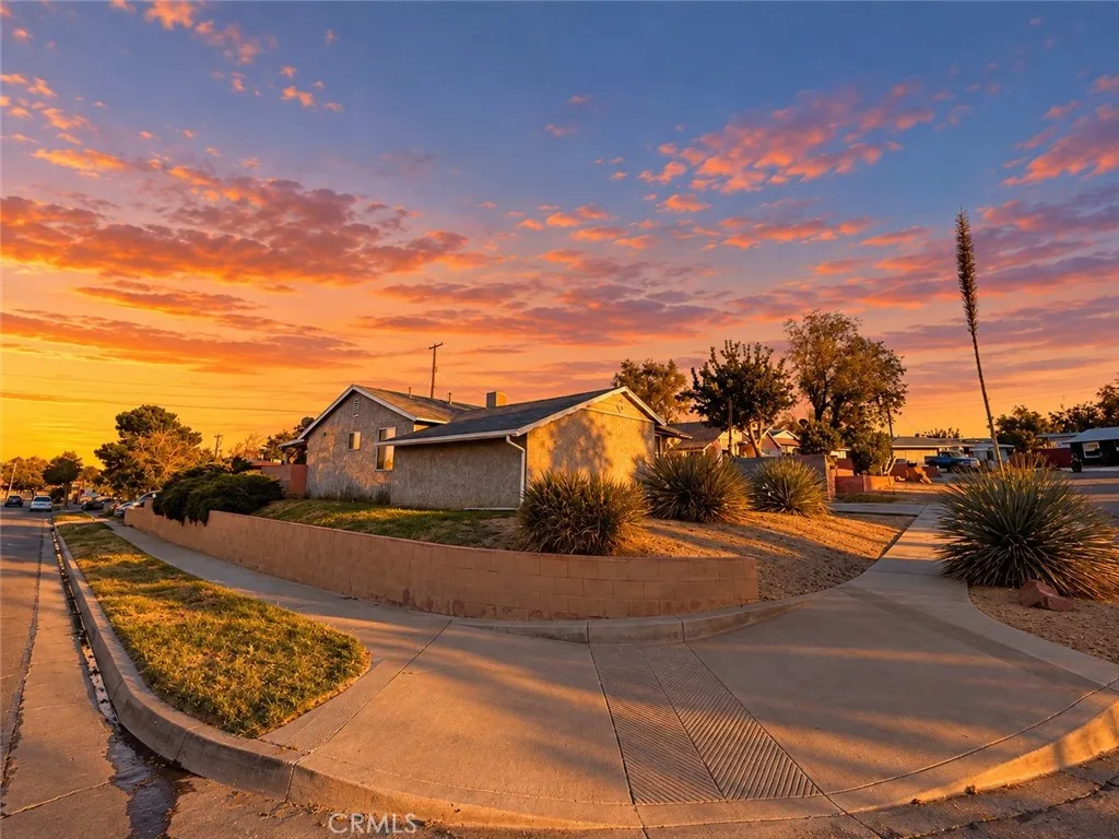 37442 4th st. E, Palmdale, CA 93550 — photo 3