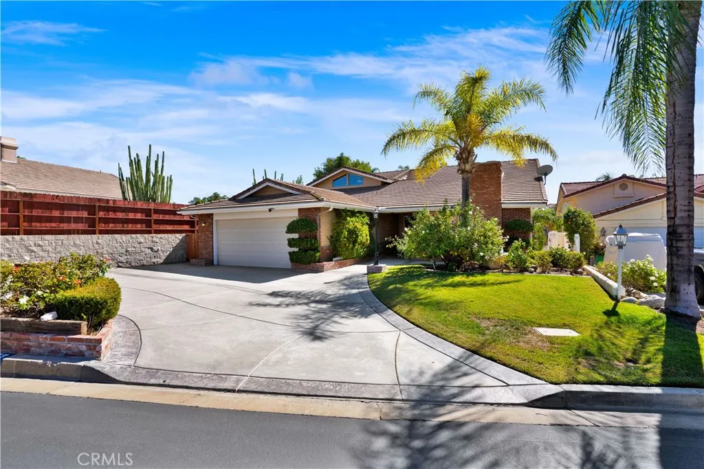 22373 Boating Way — photo