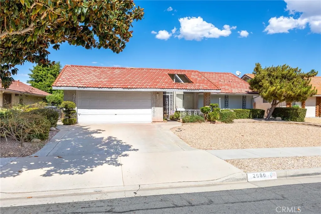 2080 Silver Oak — photo