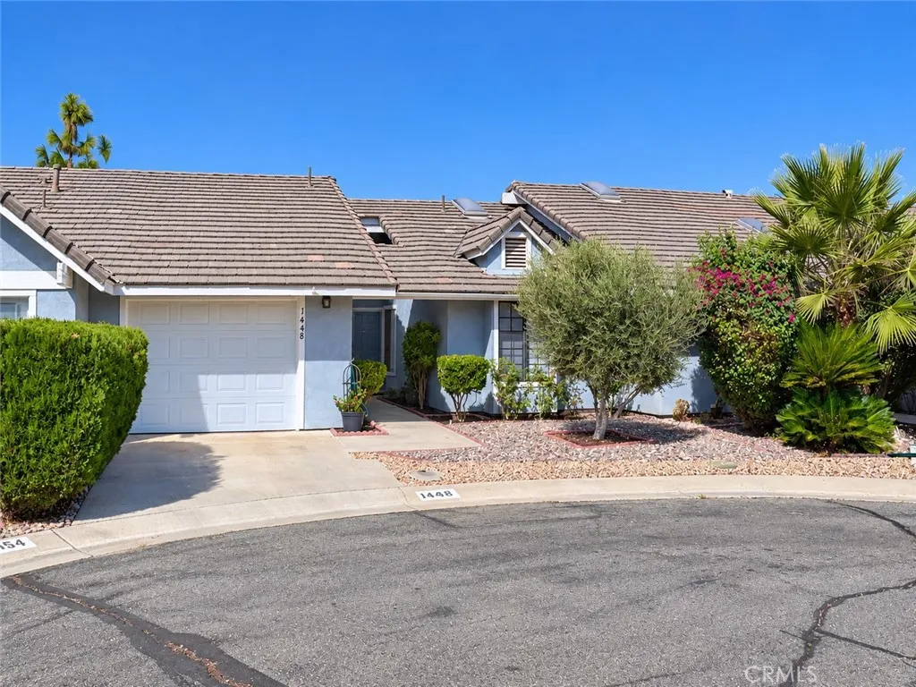 1448 Bunker Hill — photo