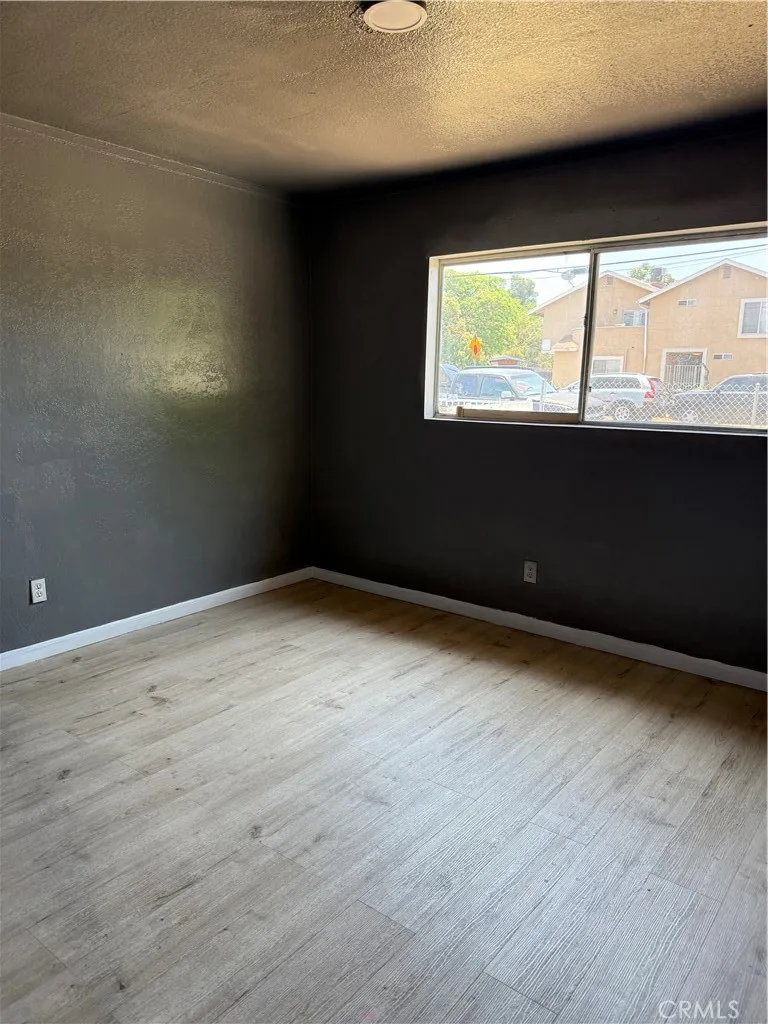 1030 W Latham — photo