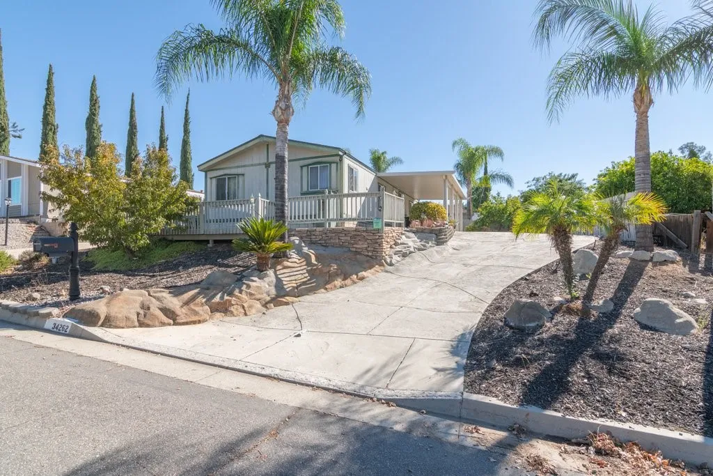 34262 Tractor, Wildomar, CA 92595 — photo 3