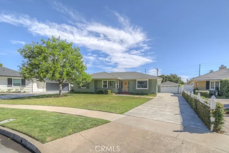 2531 Poinsettia Street — photo