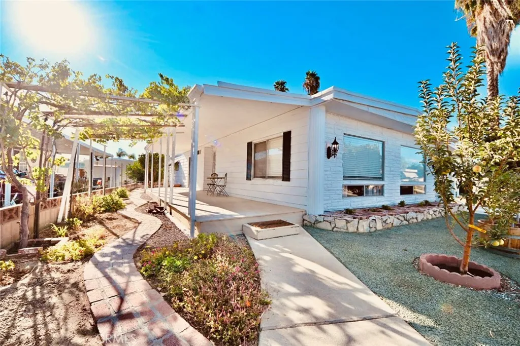 131 Santa Clara — photo