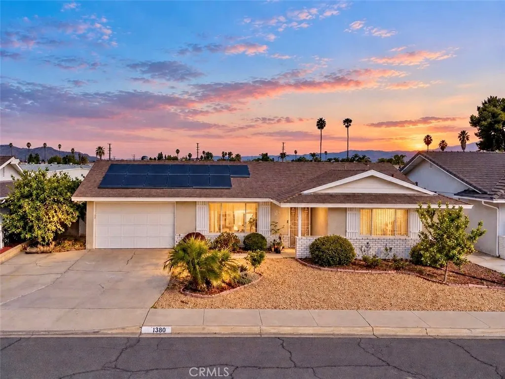 1380 Amberwood Drive — photo