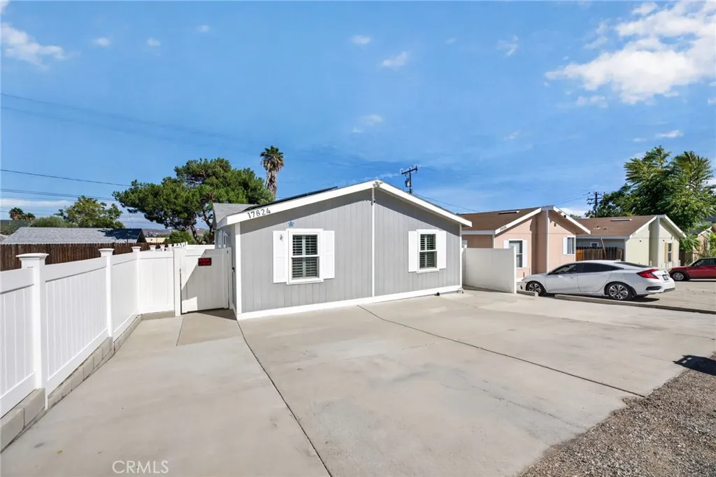17624 Brightman — photo