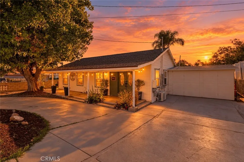 32726 Wesley Street — photo