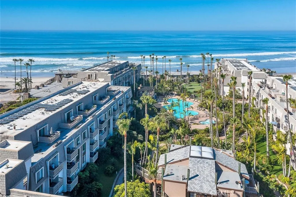 999 N Pacific Unit B200 — photo