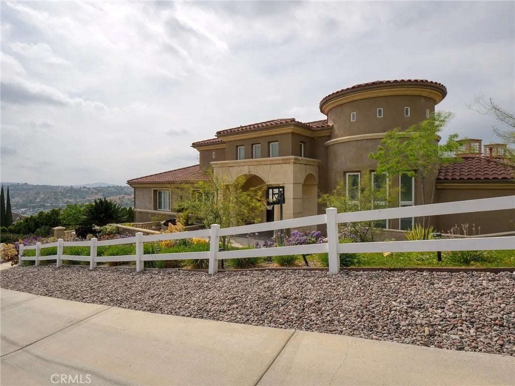 22189 Rim Fire Lane — photo