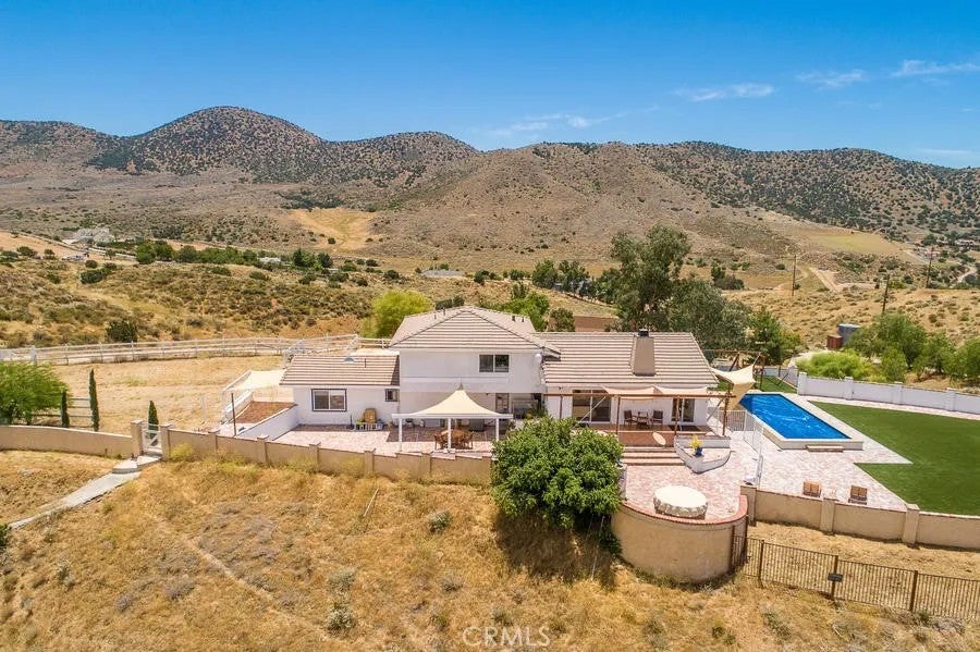 9175 Yucca Hills — photo