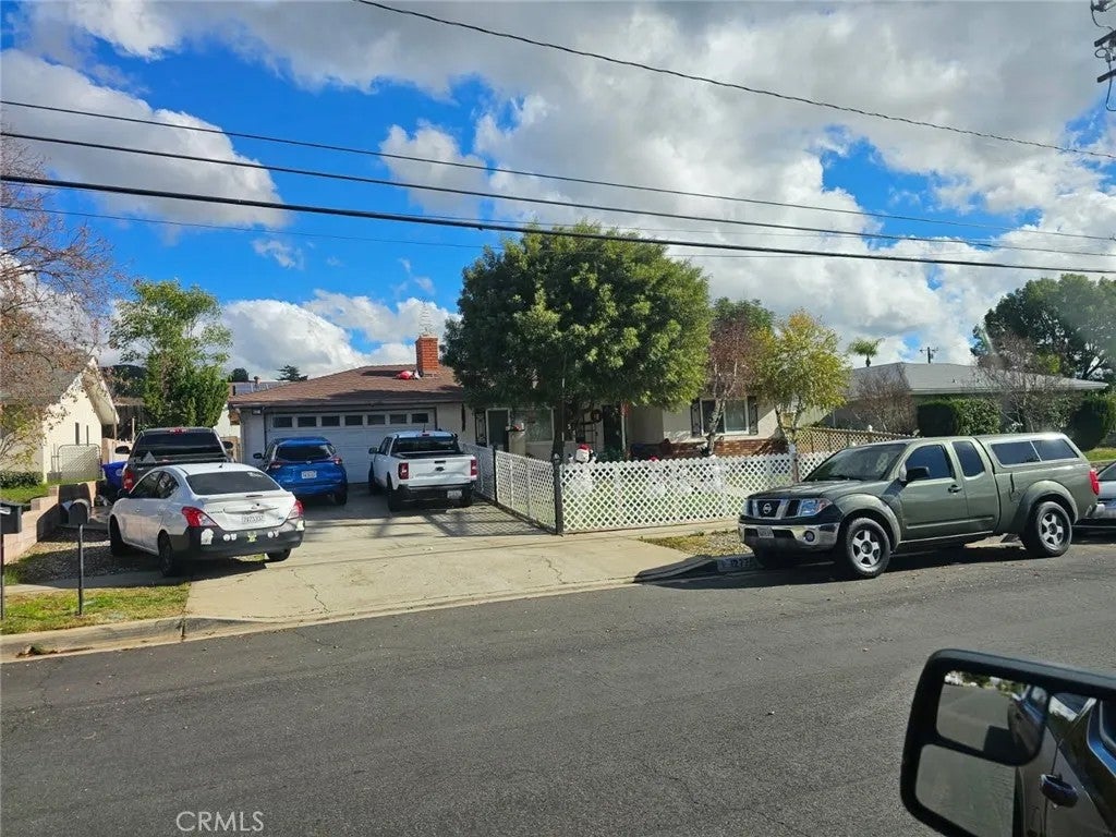 12779 Douglas — photo