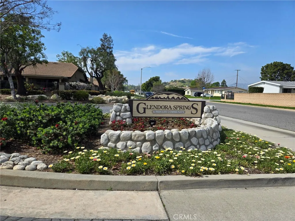 2016 Driftstone, Glendora, CA 91740 — photo 2