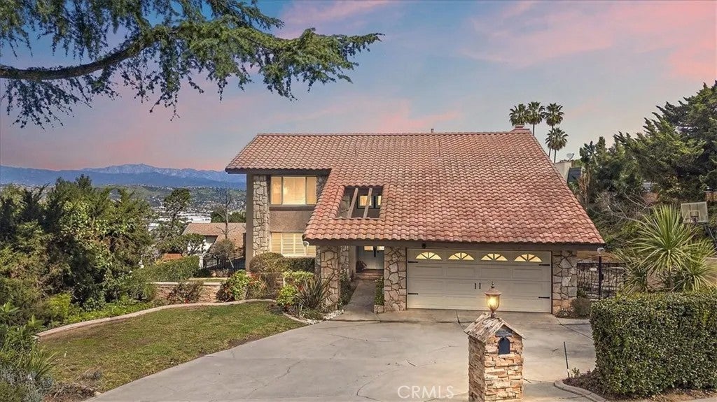 20505 Missionary Ridge Street — photo
