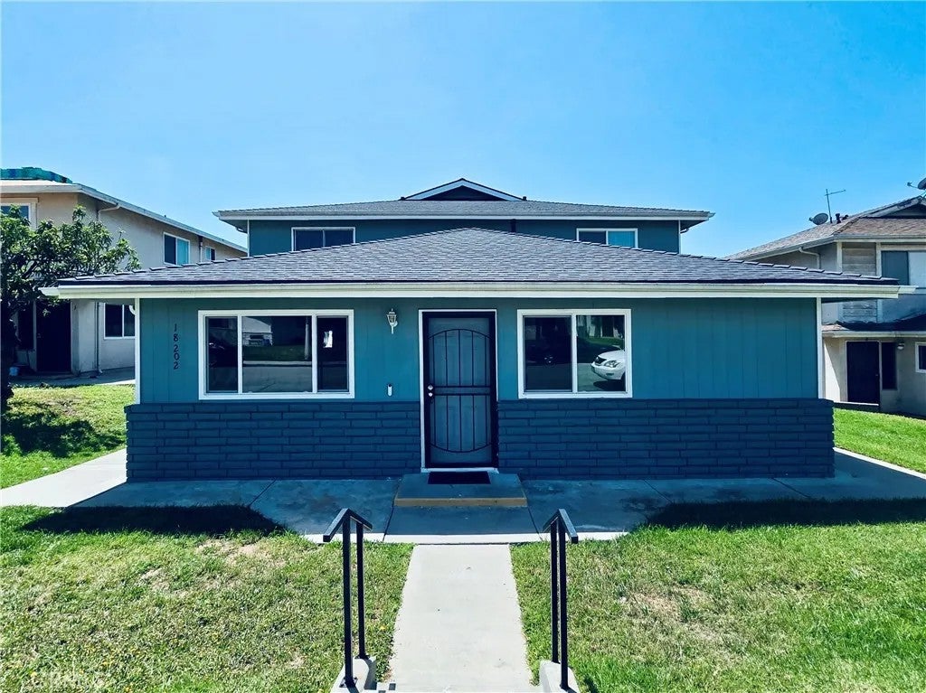 18202 Camino Bello 3 — photo