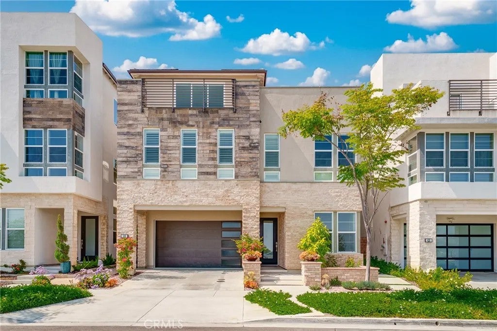 438 Sycamore Dr. — photo